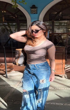 VIP call girl in Udaipur